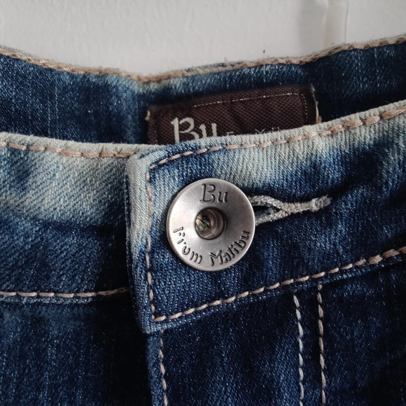 Bu From Malibu Denim Short Shorts / Bleach Out / Size 11 Juniors - Picture 3 of 7